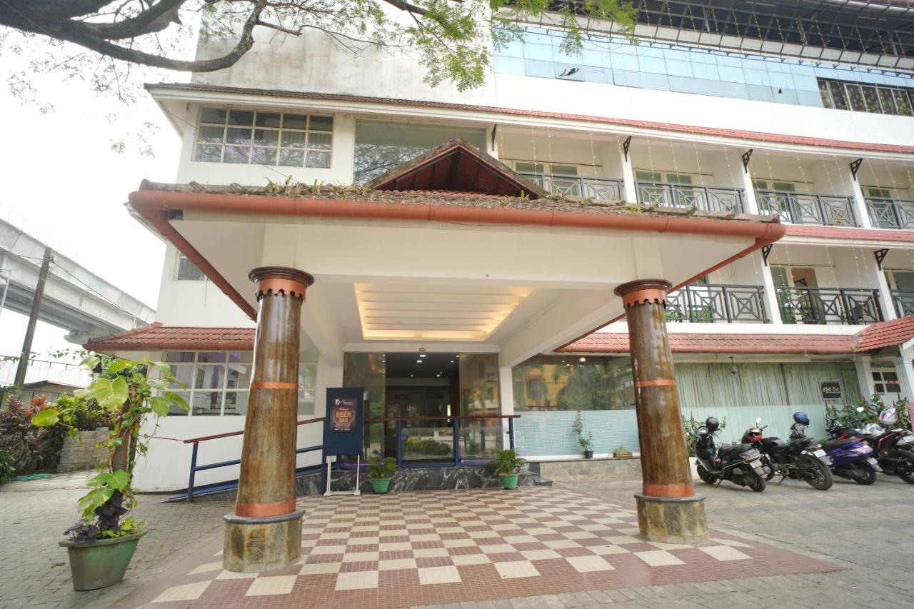 Aquaria The Boutique Resort Kochi Exterior photo