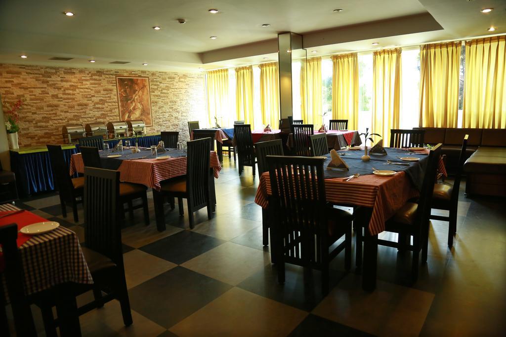 Aquaria The Boutique Resort Kochi Exterior photo
