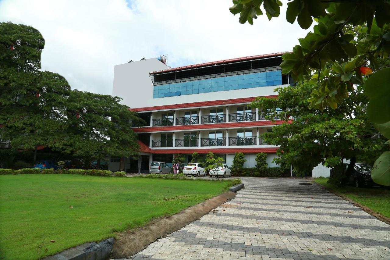 Aquaria The Boutique Resort Kochi Exterior photo